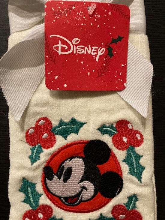 NEW Disney 2 Pack Holiday Mickey Mouse Christmas Hand Towels 100% Cotton - Picture 2 of 4